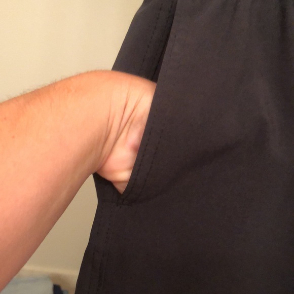 Men’s Hollister swim trunk - Picture 4 of 7